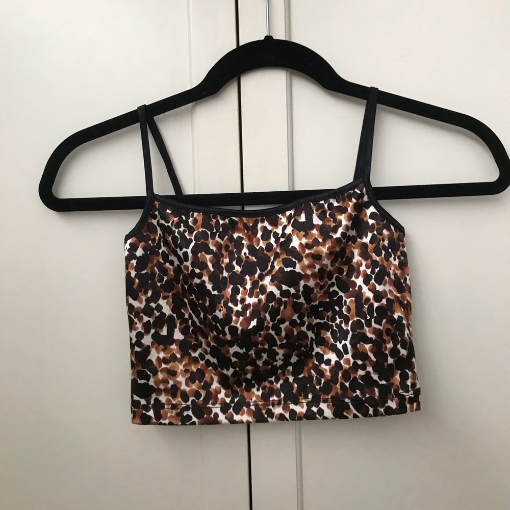 AMERICAN APPAREL LEOPARD PRINT CROP TOP
